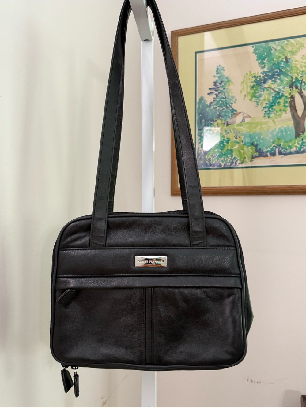 Hush Puppies Black Leather Bag. Good Preloved . Multi Compartments